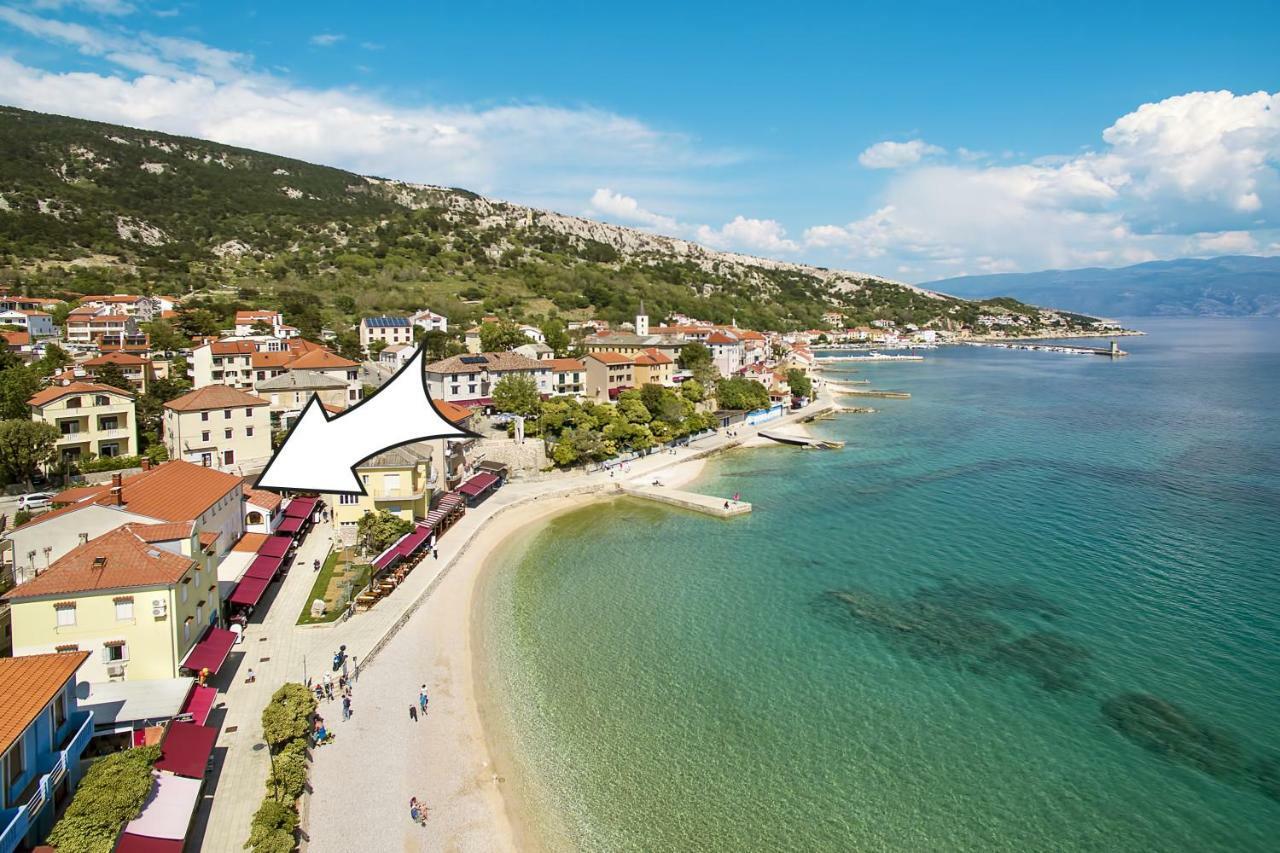 Apartment Bojan With Terrace And Sea View Baška Екстериор снимка