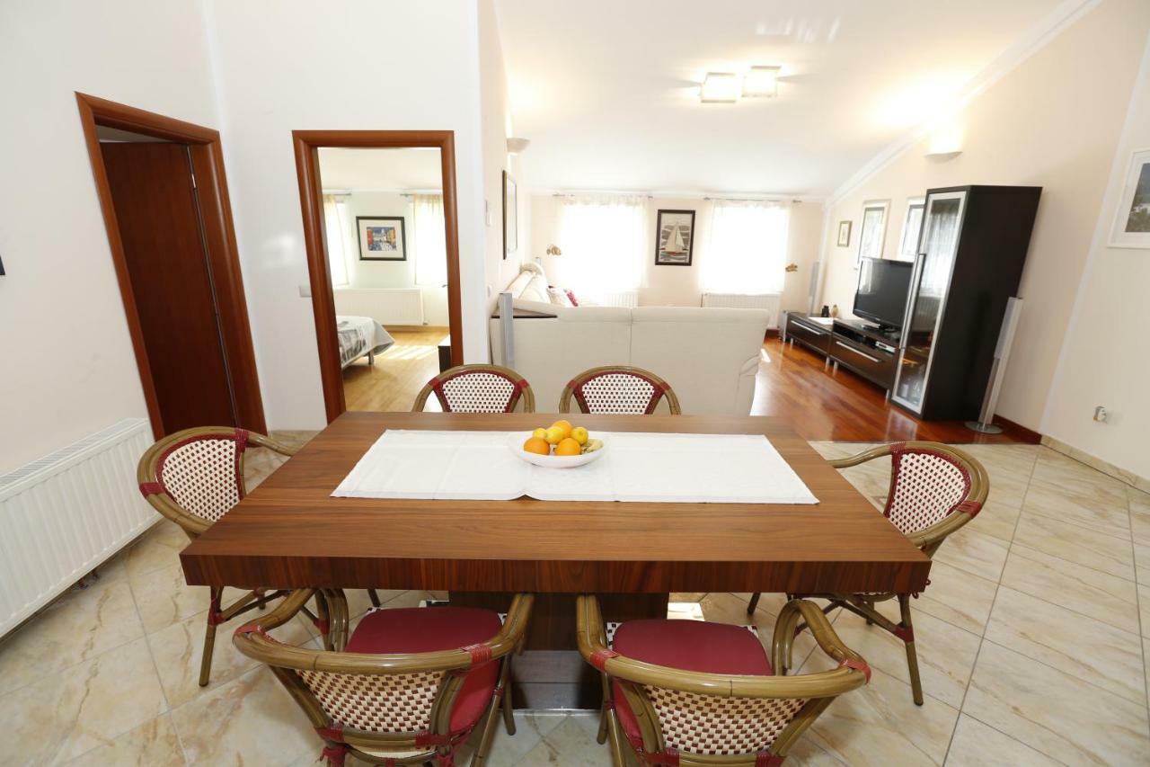 Apartment Bojan With Terrace And Sea View Baška Екстериор снимка