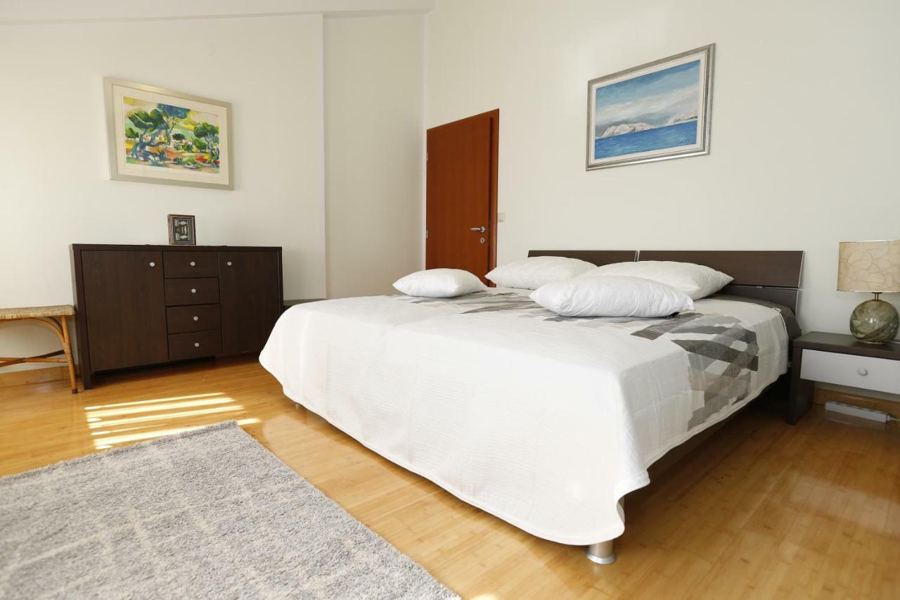Apartment Bojan With Terrace And Sea View Baška Екстериор снимка
